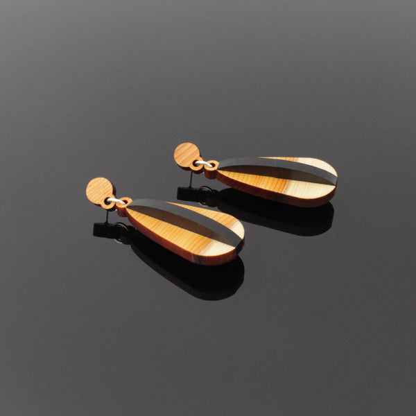 Fand - Handmade in Ireland - Pendant earrings in wood and silver